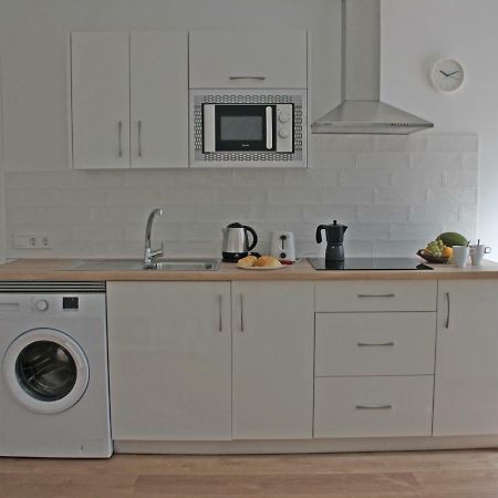 Apartamentos Angelita Plaza Beach Малага Экстерьер фото