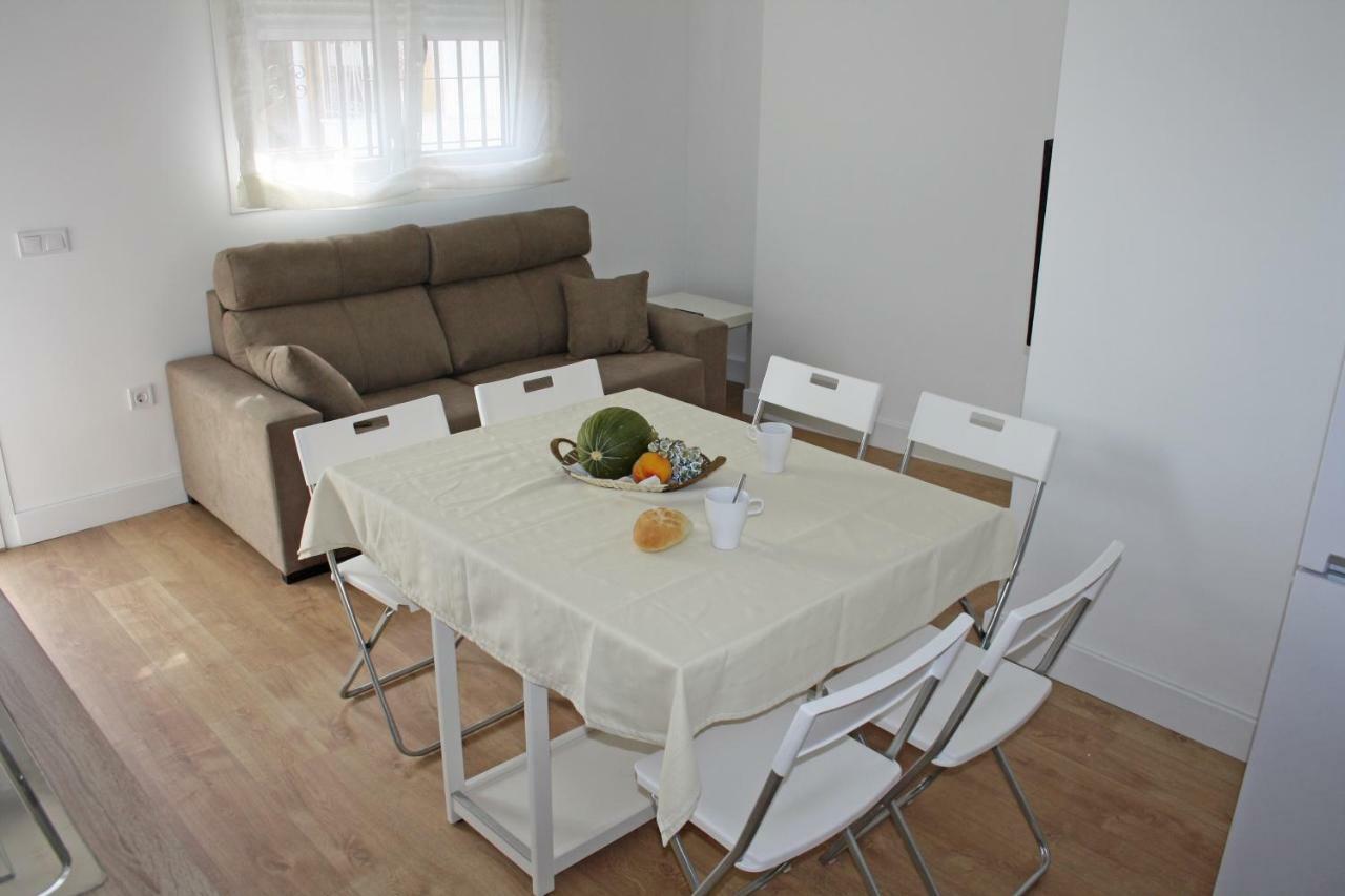 Apartamentos Angelita Plaza Beach Малага Экстерьер фото