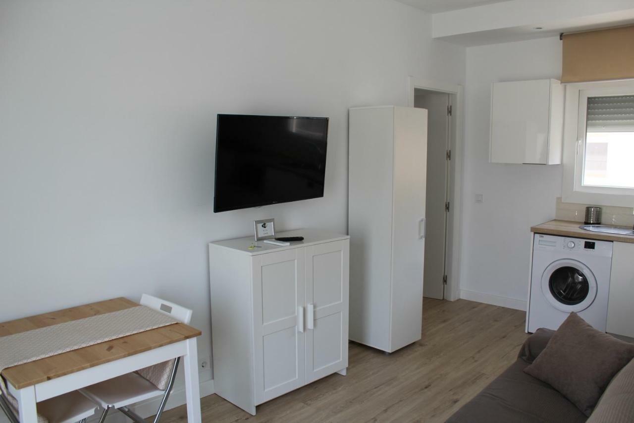 Apartamentos Angelita Plaza Beach Малага Экстерьер фото